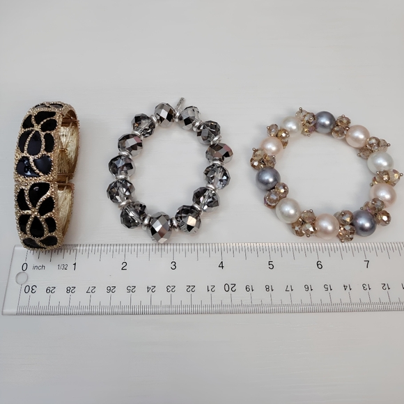Vintage 3 piece Stretch Bracelet Lot Bundle Glass Bead AB Faux Pearls Enamel - Picture 3 of 11